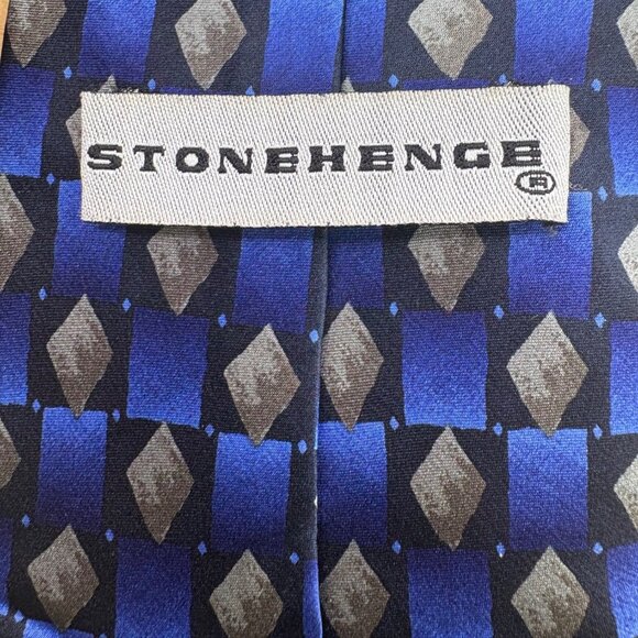 Stonehenge Men’s Blue & Gray 100% Silk Geometric Diamond Pattern Neck Tie - Picture 2 of 8